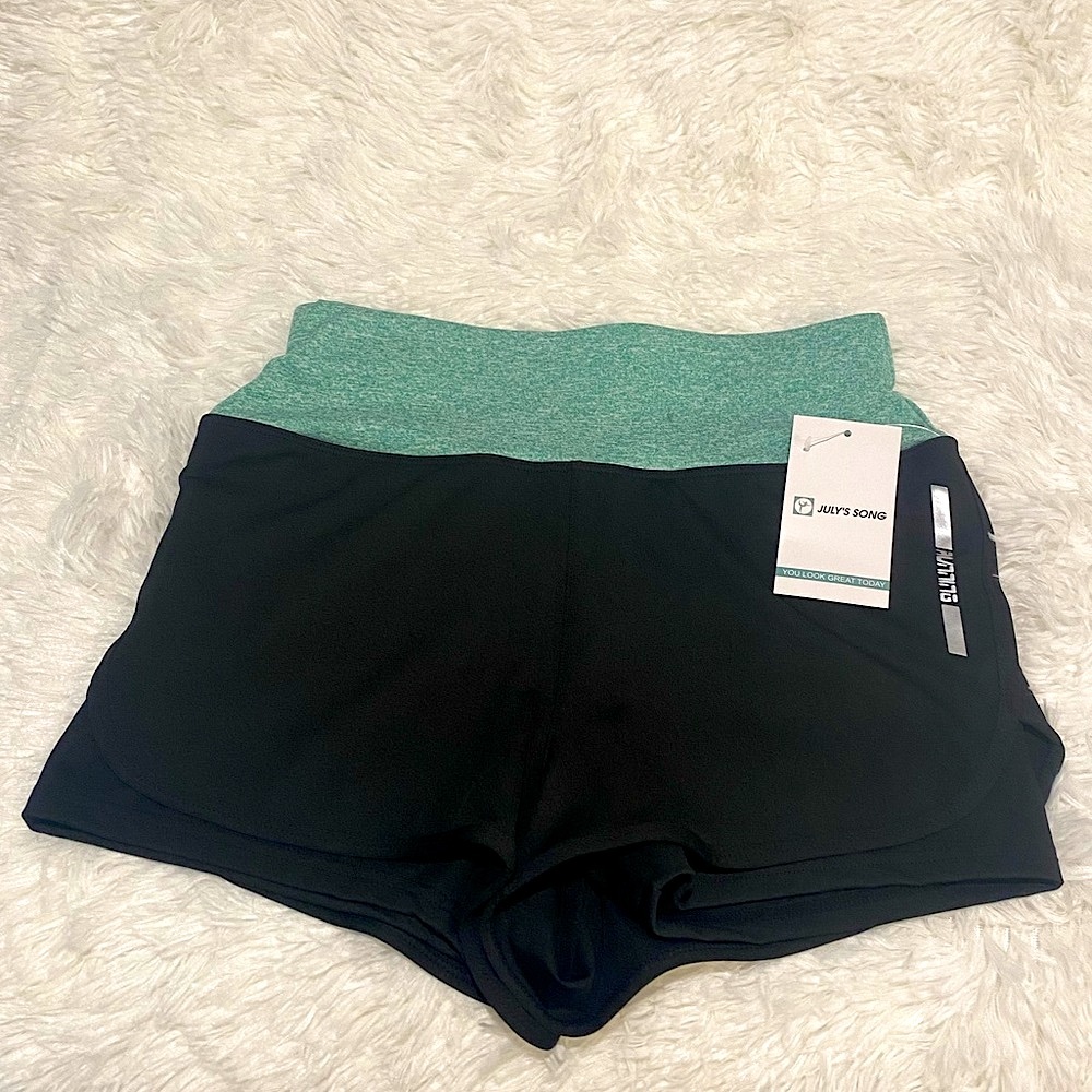 July's Song Yoga Black Women Short In WT